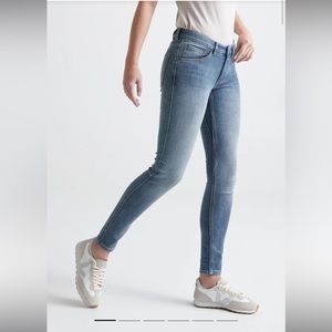 Duer Performance Denim Skinny Jeans - Light Wash